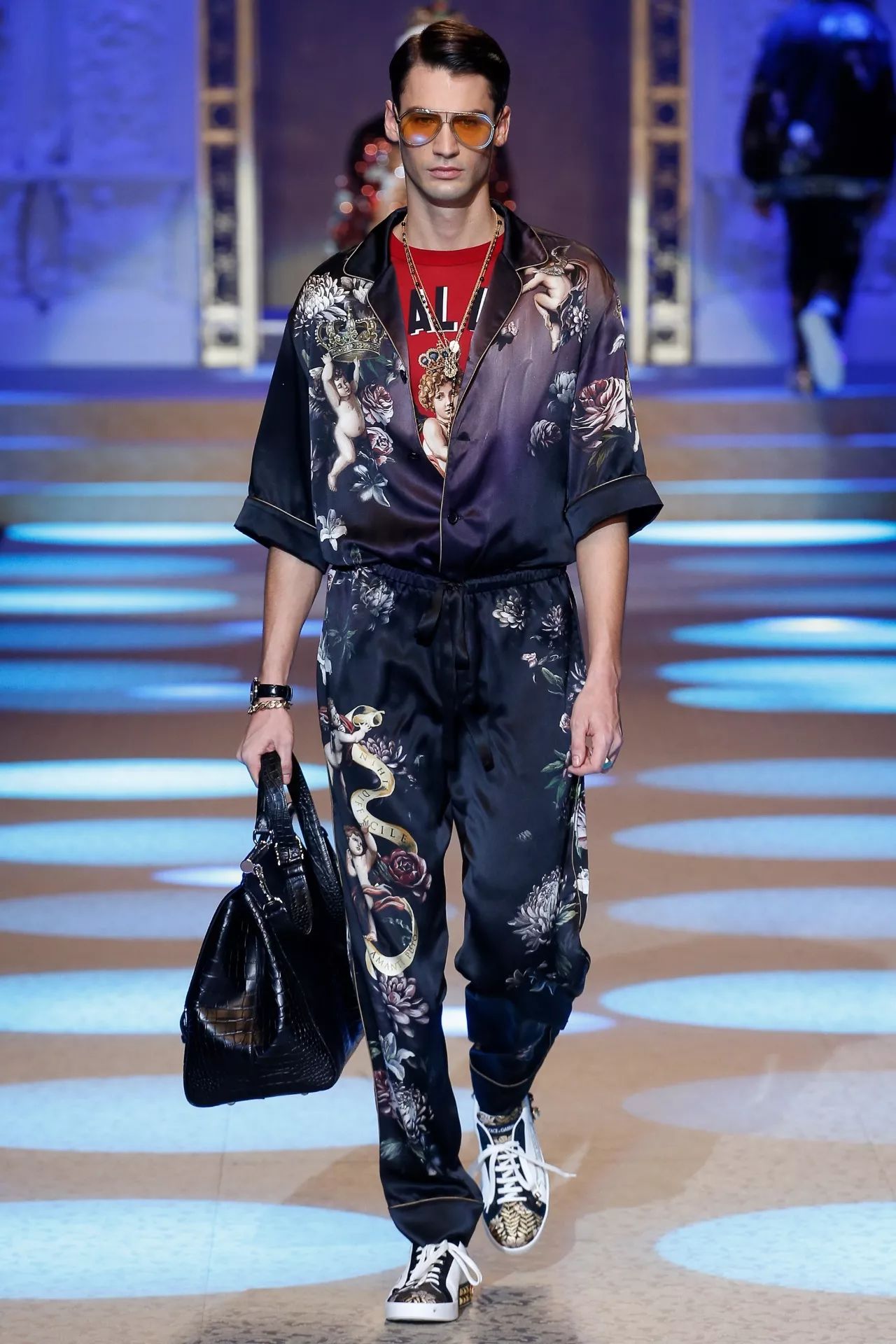 tf秀场2019,米兰时装周tfboys