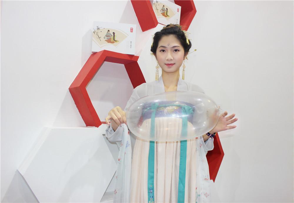 杜蕾斯冈本和杰士邦001哪个好,杜蕾斯和冈本杰士邦区别