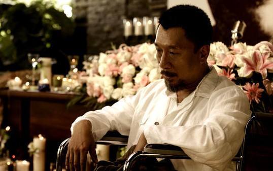 肩上的痣有危险吗,脖子后面有痣会压财吗