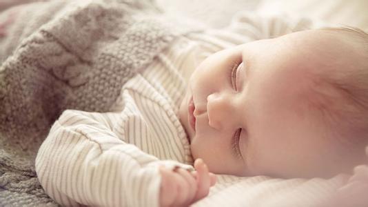 婴儿冬天睡觉怎么防感冒,宝宝晚上睡觉怎样才不会感冒