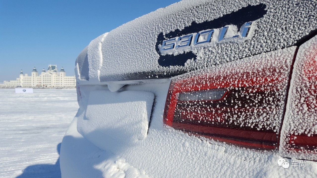 在北国，赏宝马的冰雪之Wu