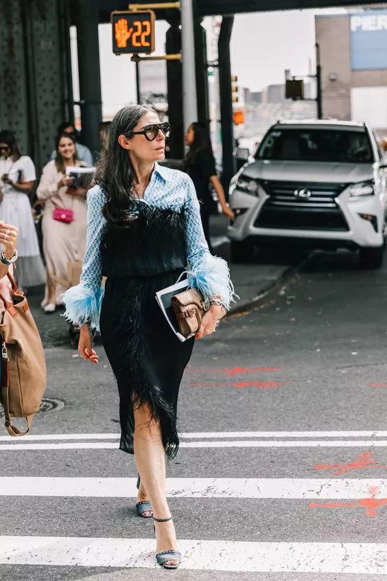 2018年不用大毛衣+仙女裙，你还敢说自己时髦？