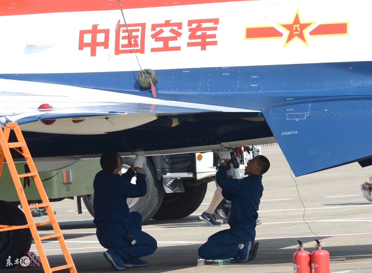 飞行员招飞的最好方法,想当飞行员必须得招飞吗