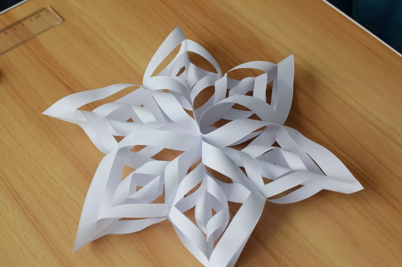 书签二年级自制雪人,纸折立体雪人幼儿手工