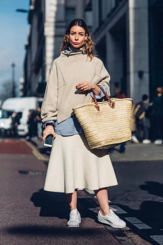 2018年不用大毛衣+仙女裙，你还敢说自己时髦？