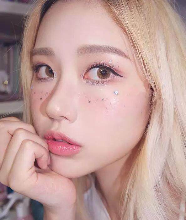 女人买化妆品说说,女人买化妆品经典语录