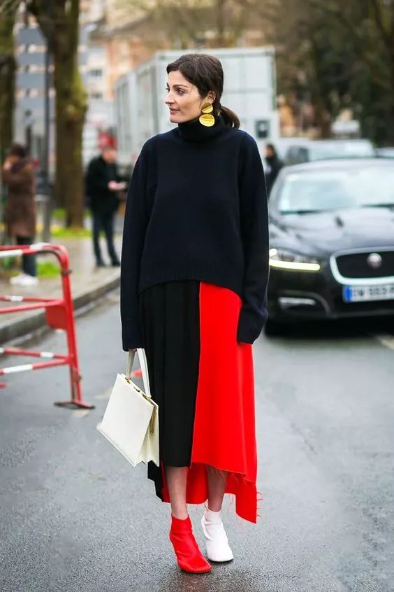 2018年不用大毛衣+仙女裙，你还敢说自己时髦？