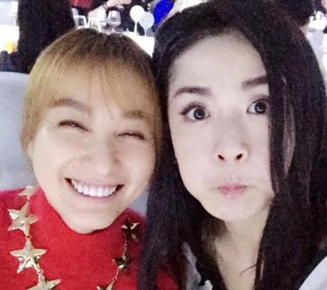 谢娜晒与李维嘉陈乔恩合照,谢娜晒与吴昕亲密合影