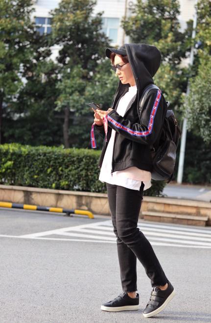 时尚潮人必入手的鞋子,最新明星同款潮鞋