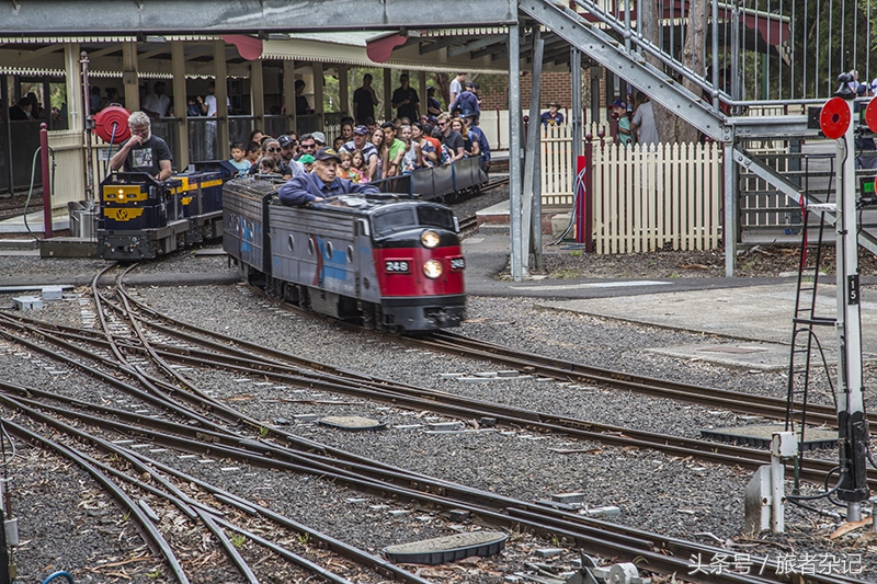 铁轨小火车亲子乐园,钻石铁轨迷你世界