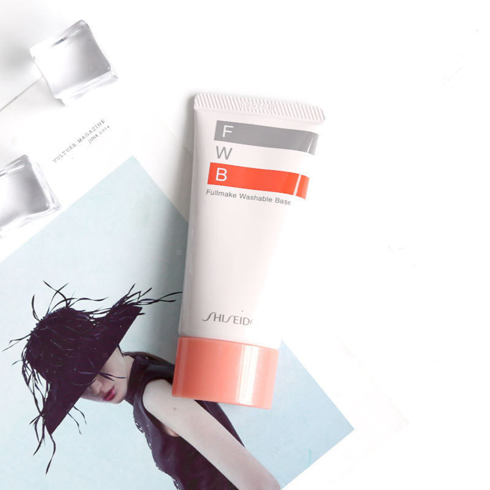 干皮化妆不脱妆正确步骤,脸太干化妆浮粉怎么办