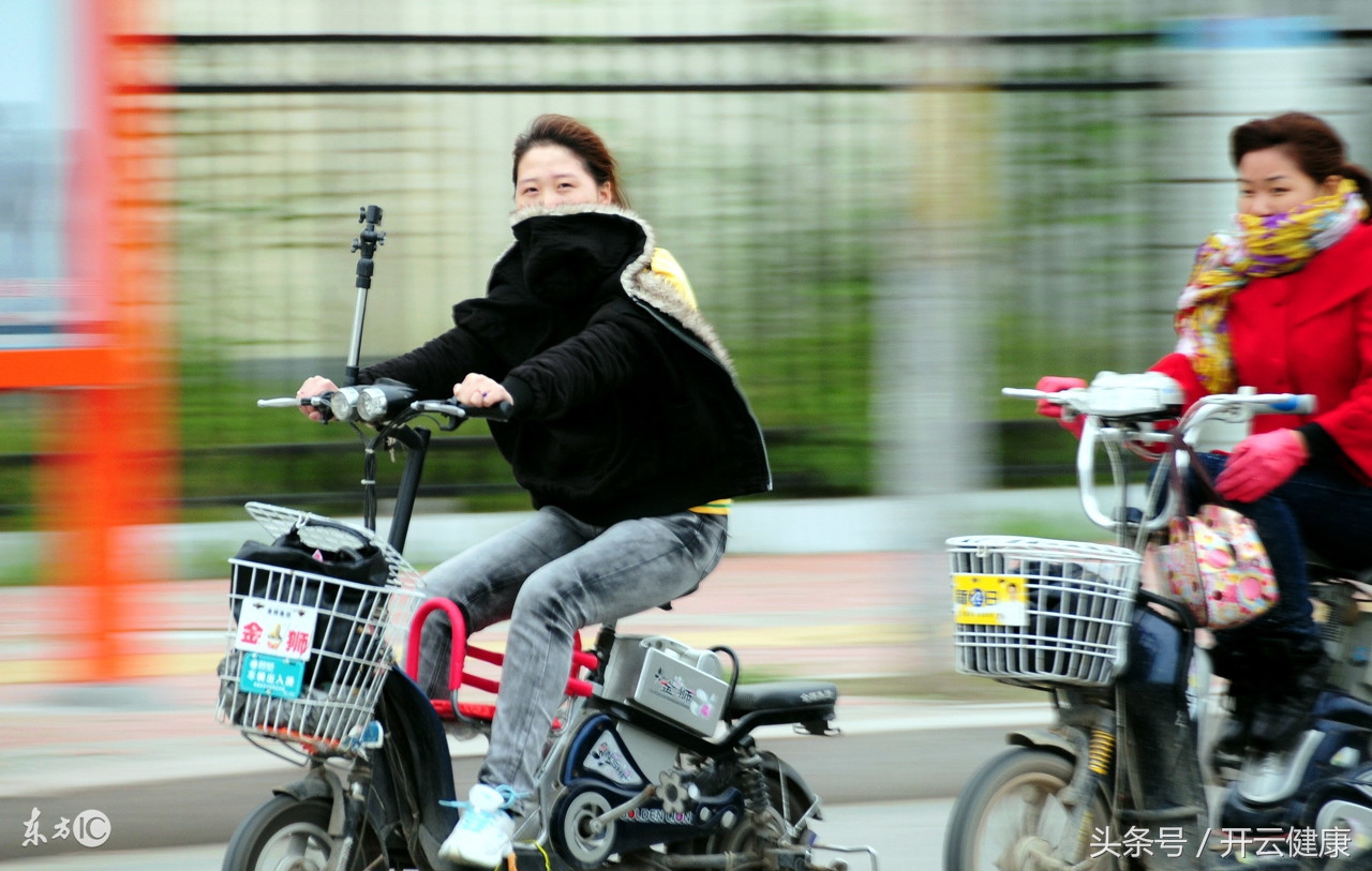 受凉眼睛就模糊是什么原因,眼睛受凉了肿了怎么办