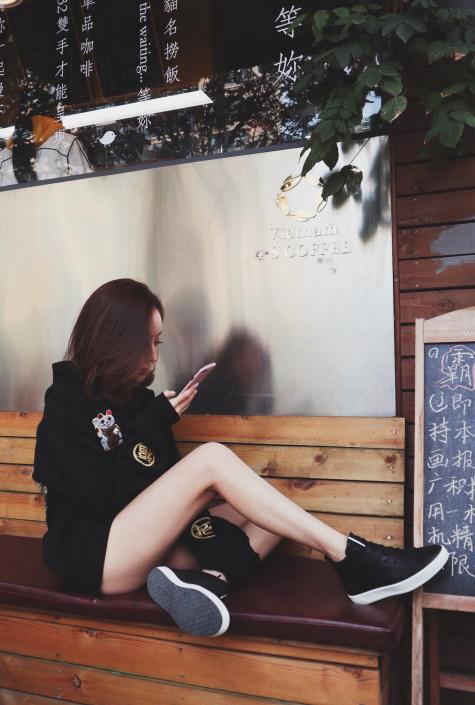 时尚潮人必入手的鞋子,最新明星同款潮鞋