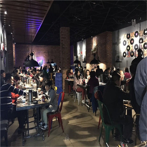 餐饮店怎么投诉才会罚款,客人投诉食材不新鲜怎么处理