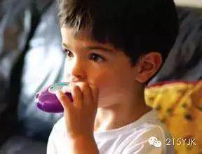 家里有新生儿还有人抽烟,家里有小宝的宝妈们