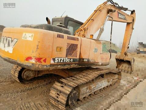 三一215跟柳工920哪个好,三一195和小松160哪个好