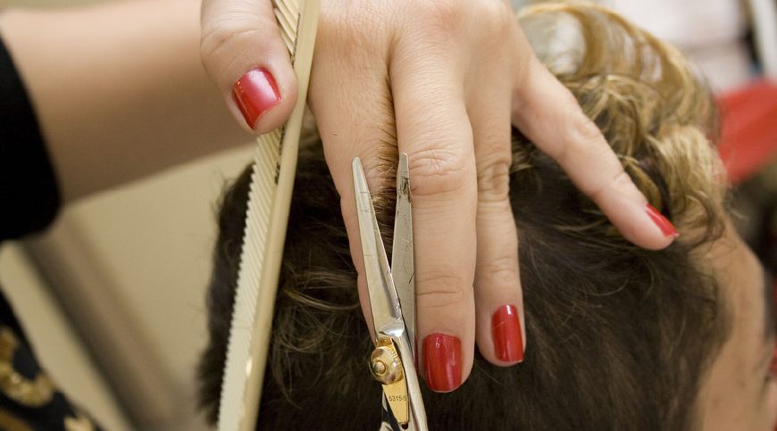 烫发脱发怎么拯救,烫发导致的脱发如何修复