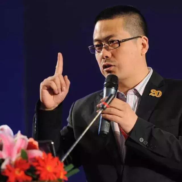 时尚制造者，让我拥抱你