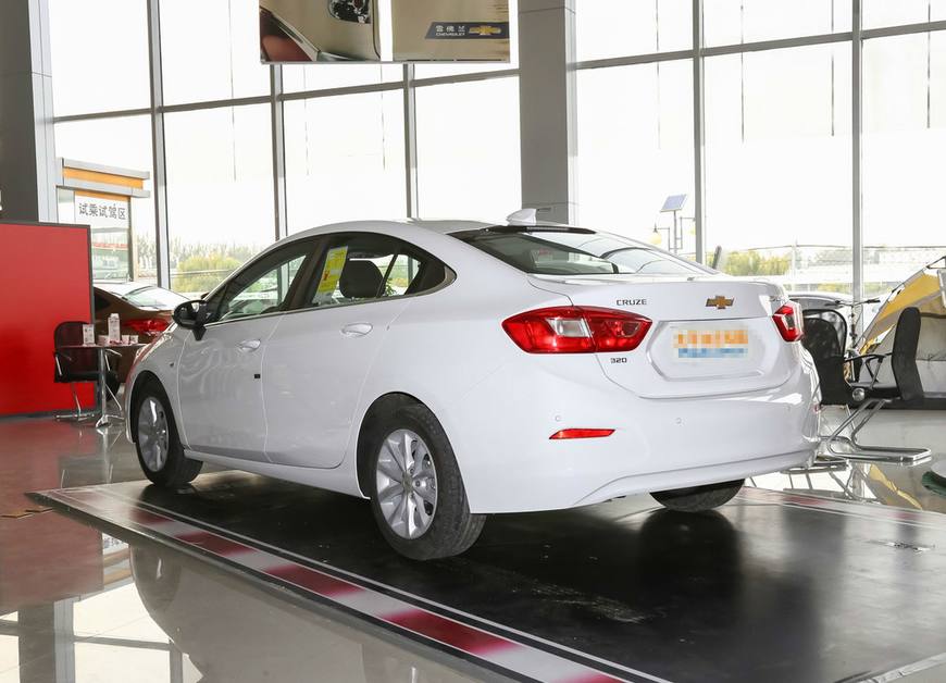 科鲁兹对比朗逸怎么选,科鲁兹vs别克哪辆车更好