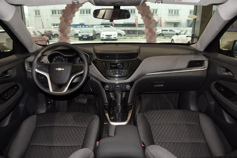 推荐几款既省油动力又好的轿车,最省油最适合年轻人紧凑型车