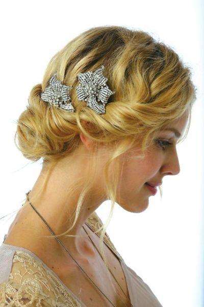 女宝碎头发太多怎么扎好看,从小碎头发太多是什么原因