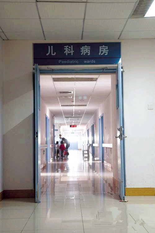 四个月宝宝感冒咳嗽需要去医院吗,4个月大小宝咳嗽怎么办