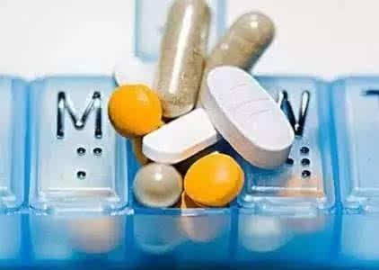 肝硬化吃恩替卡韦同时能吃中药吗,乙肝肝硬化吃恩替卡韦能打疫苗吗