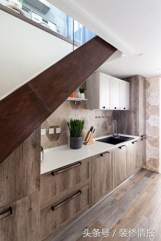 跃层极简风设计讲解,装修跃层一楼都是怎么设计的