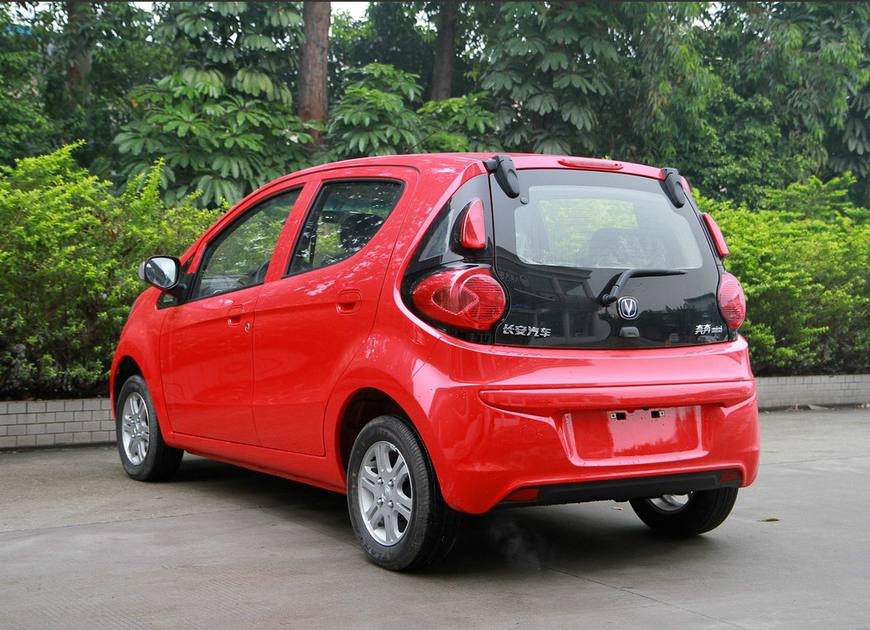 奇瑞qq和长安奔奔mini哪个质量好,奇瑞qq3和长安奔奔哪个更好