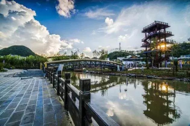 世界春城排行榜中国8城市入围,贵州黔西南是几线城市