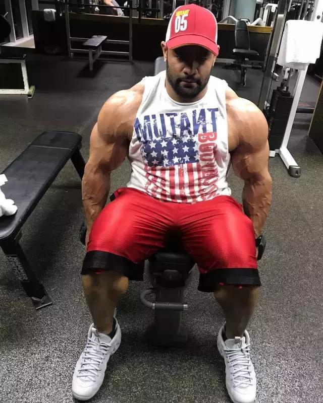 如何提升自己的肩宽,如何扩大自己的肩宽