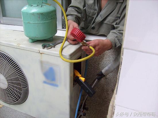 帮帮哥修空调,空调漏氟怎样抽空加氟