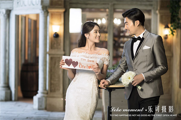 郑州乐可摄影：是一个集“时尚与经典”的工作室