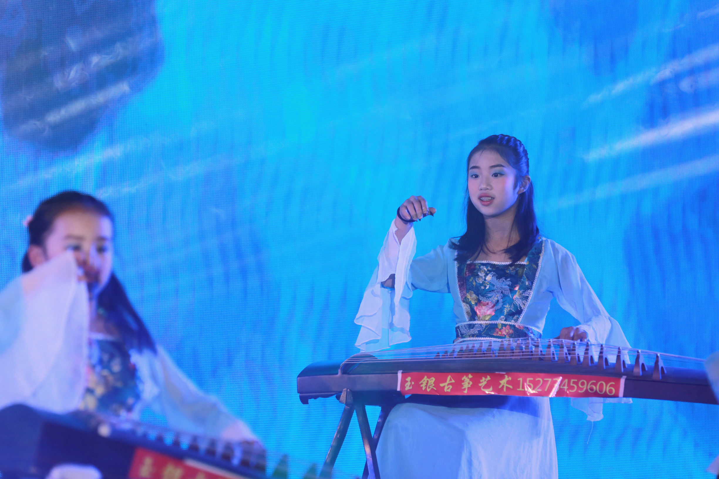 古筝演奏青花瓷,好听又简单的青花瓷古筝