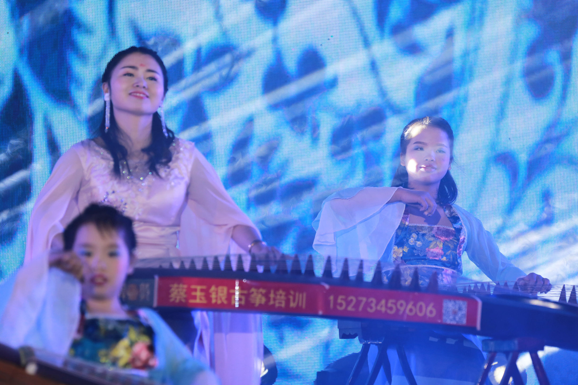 古筝演奏青花瓷,好听又简单的青花瓷古筝