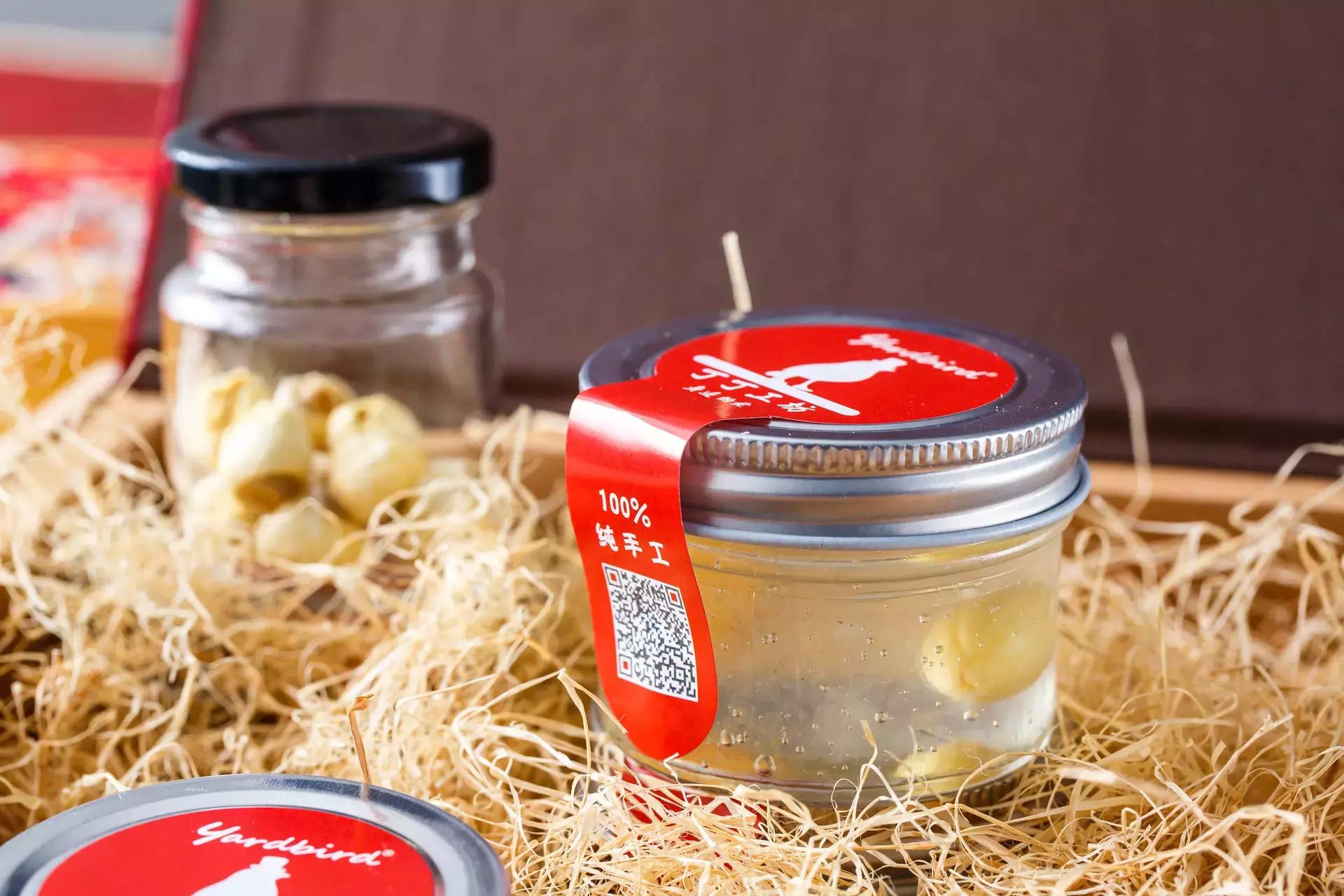 火了，全天津美女都在吃他做的燕窝，价格亲民不傲娇！月销3000份