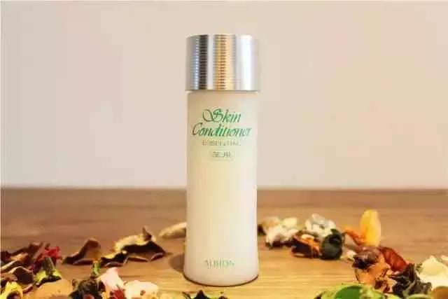 痘印去不掉？看完这篇价值一万块的痘印自救指南，你就会找到答案