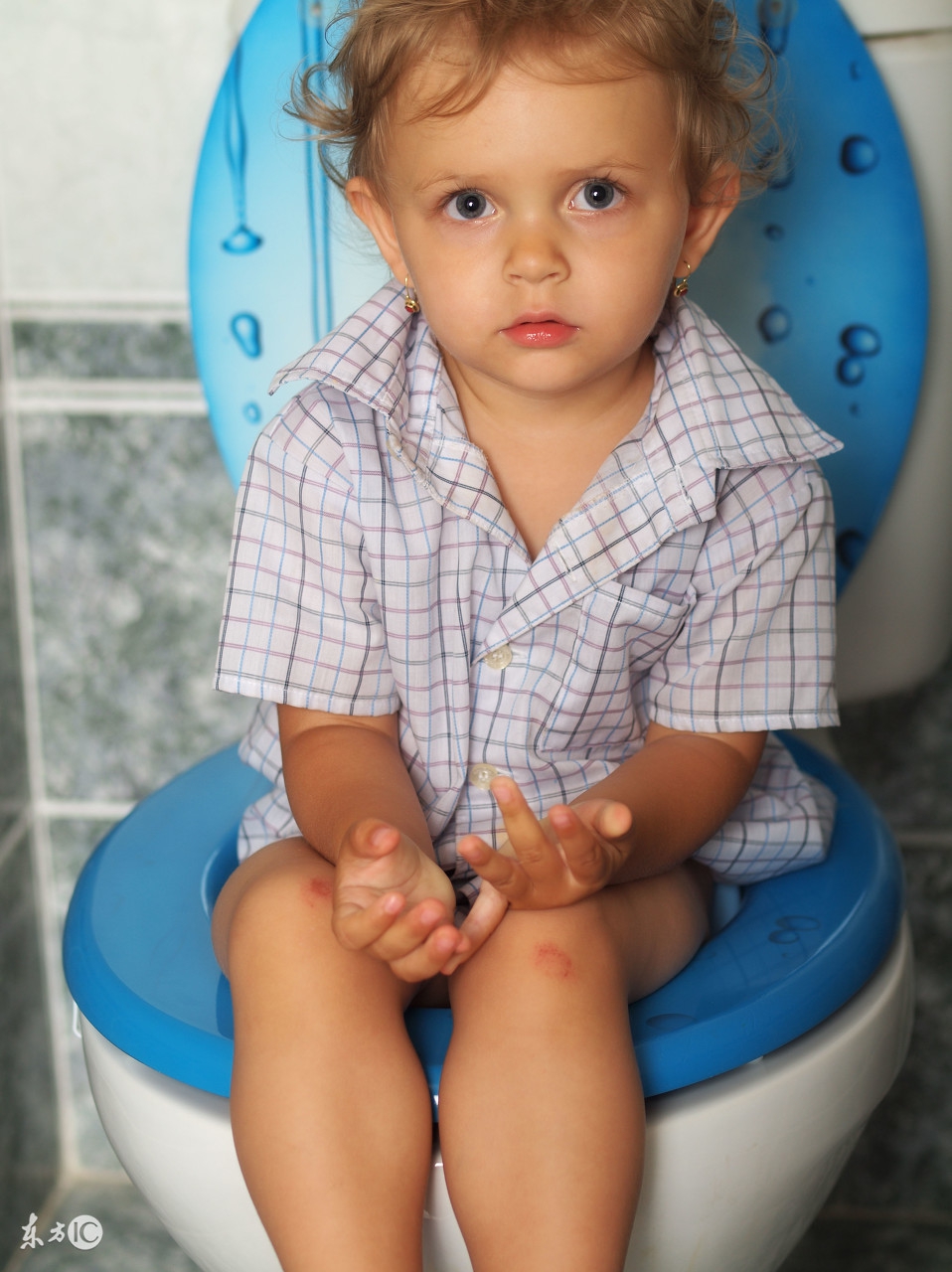 小宝宝出现精神性日间尿频,儿童日间尿频是什么原因