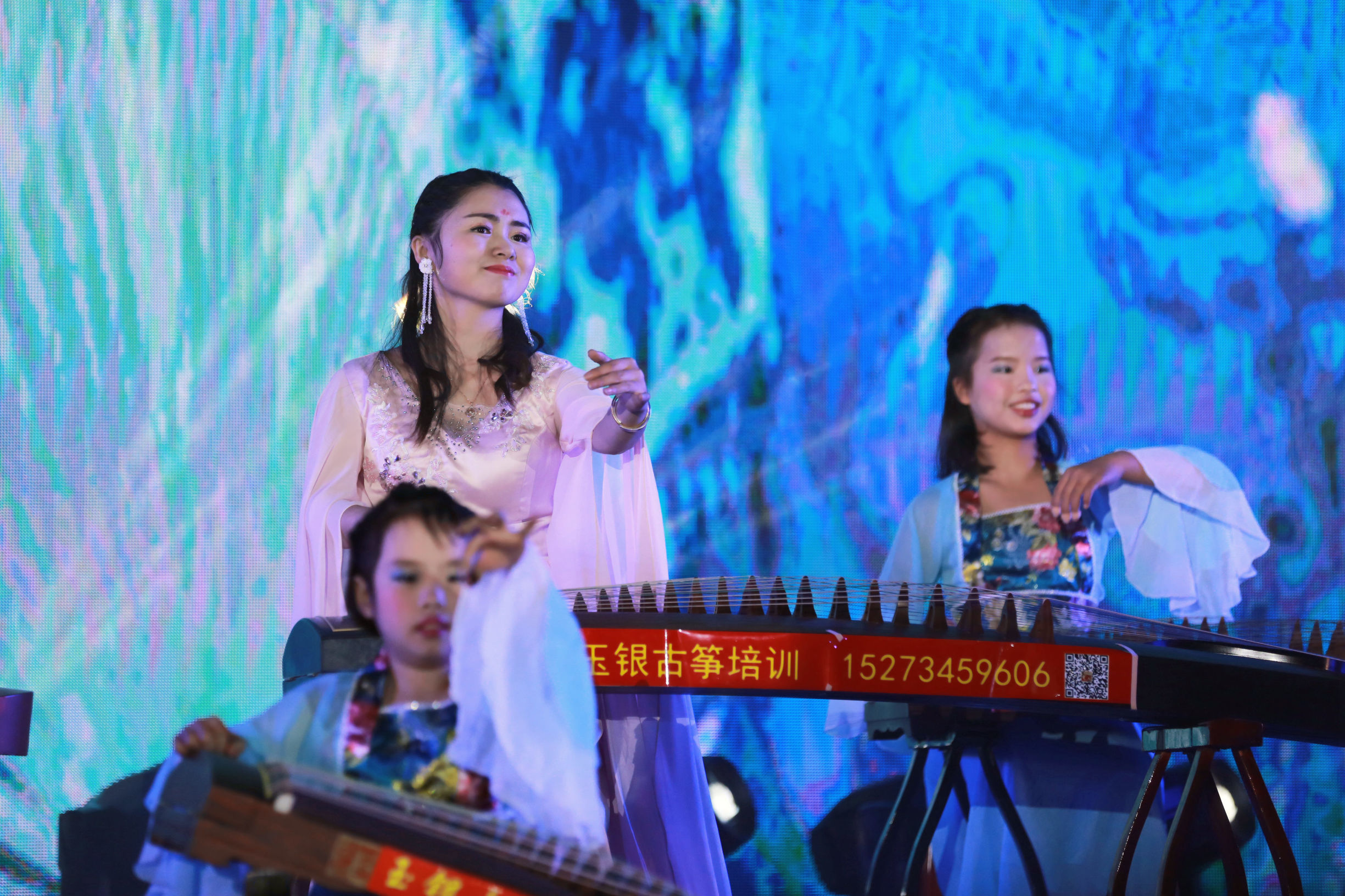 古筝演奏青花瓷,好听又简单的青花瓷古筝