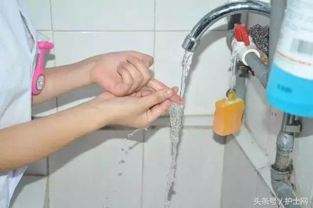 被乙肝患者针刺后感染要打什么针,被乙肝阳性患者输液针扎到