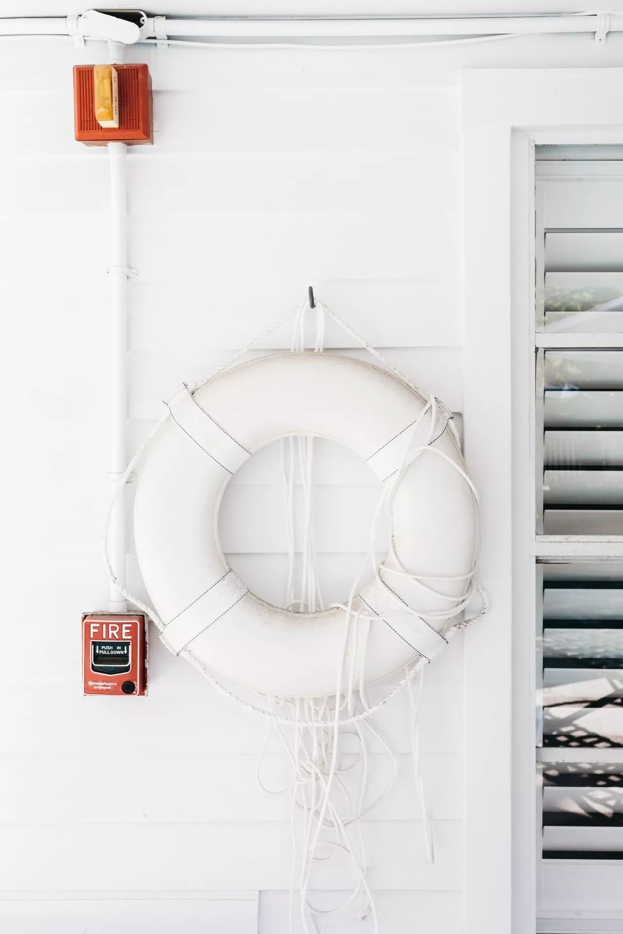 美国吸烟人数呈降落趋势,美国人抽烟为什么少