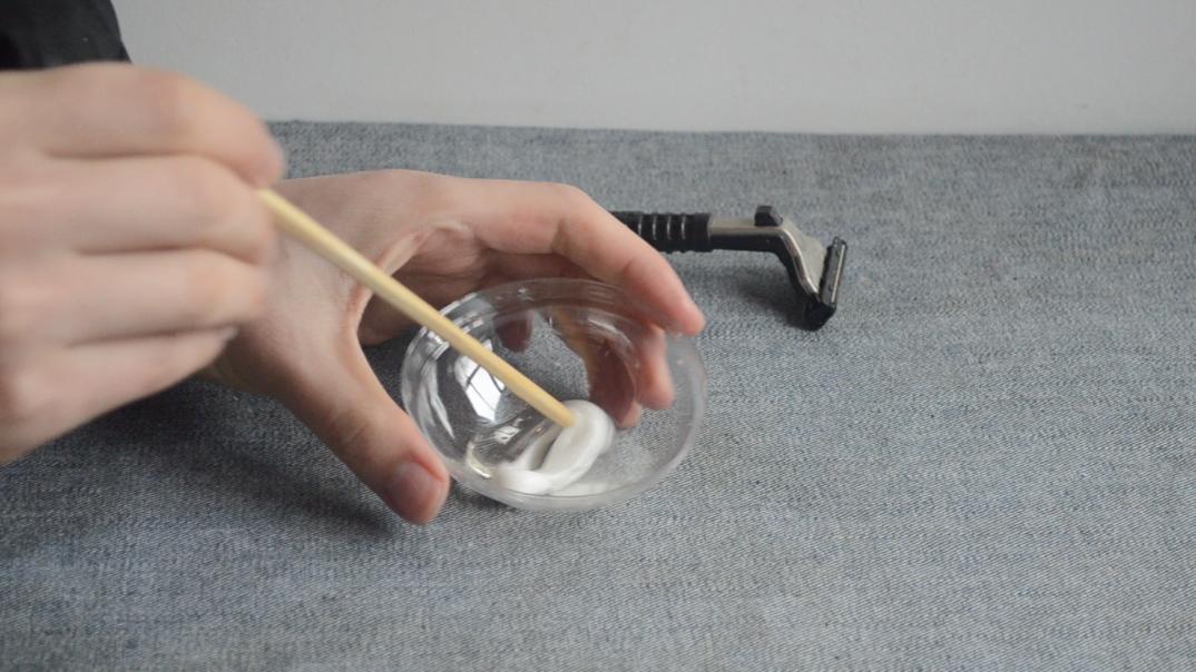 剃须泡沫自己做,剃毛泡沫和剃须泡沫