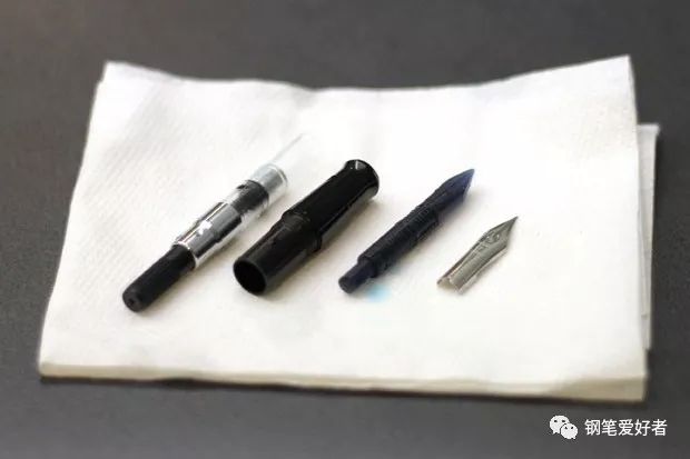 钢笔清洗窍门,钢笔清洗