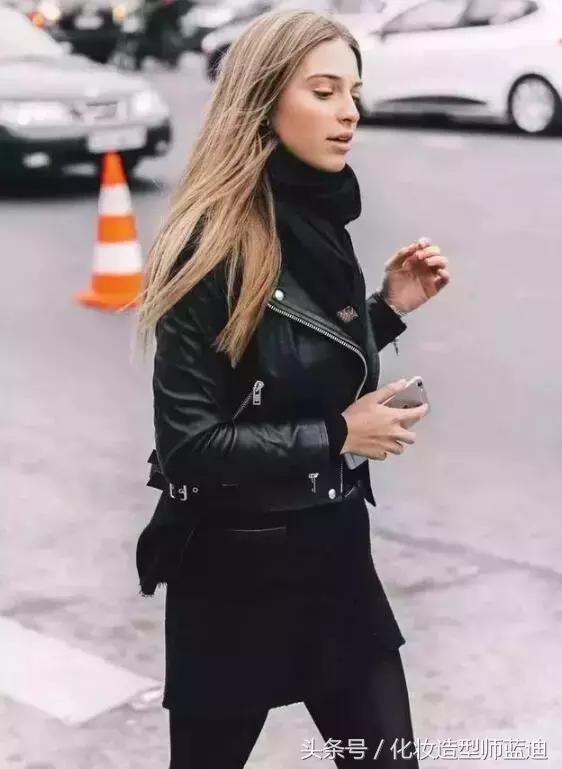 各种颜色的围巾怎么搭配,各个颜色的围巾怎么搭配