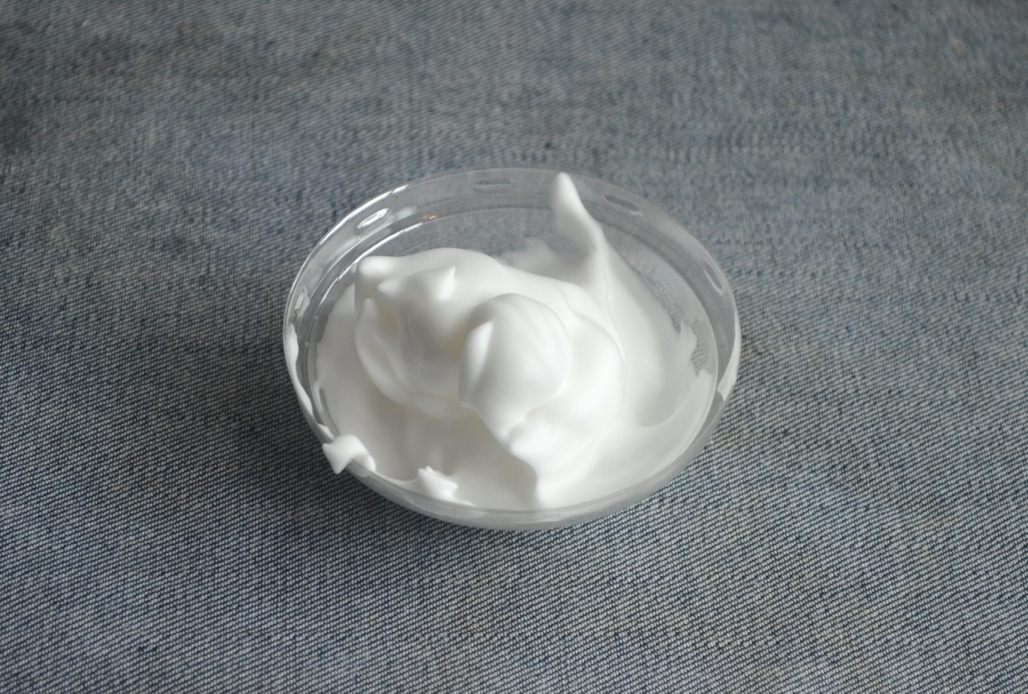 剃须泡沫自己做,剃毛泡沫和剃须泡沫