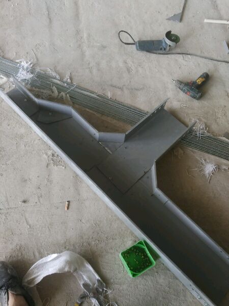 简单实用的桥架弯头做法,最简单的九十度桥架弯头制作方法