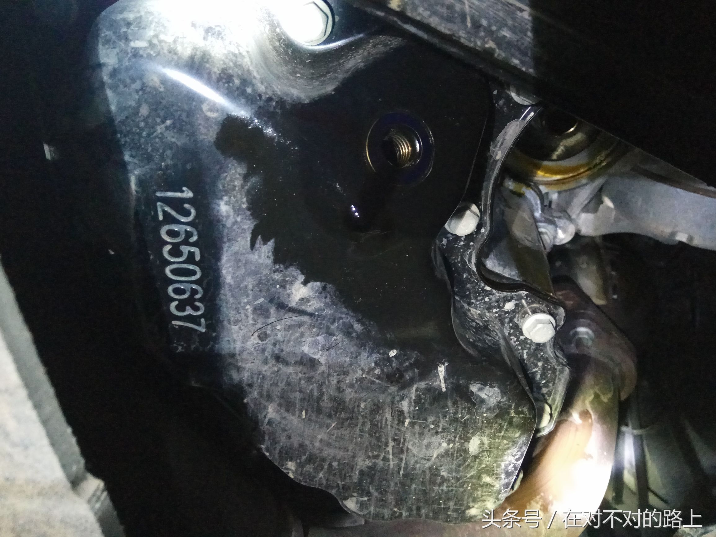 自带机油机滤找汽修厂更换多少钱,自己更换机油机滤