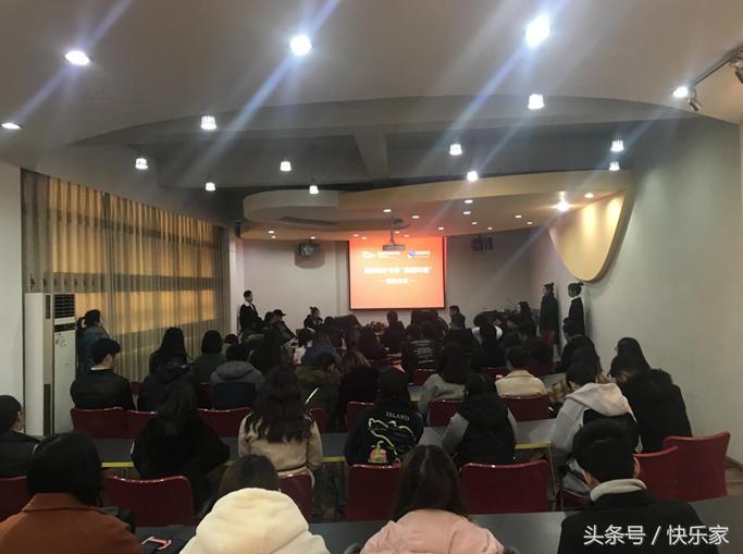 强强合作，成都艺术职业学院与鑫佰利装饰“鑫佰利班”签约成功！