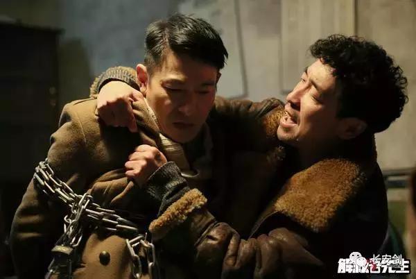 案件回顾被绑架158天的女孩,2011年解救人质真实事件