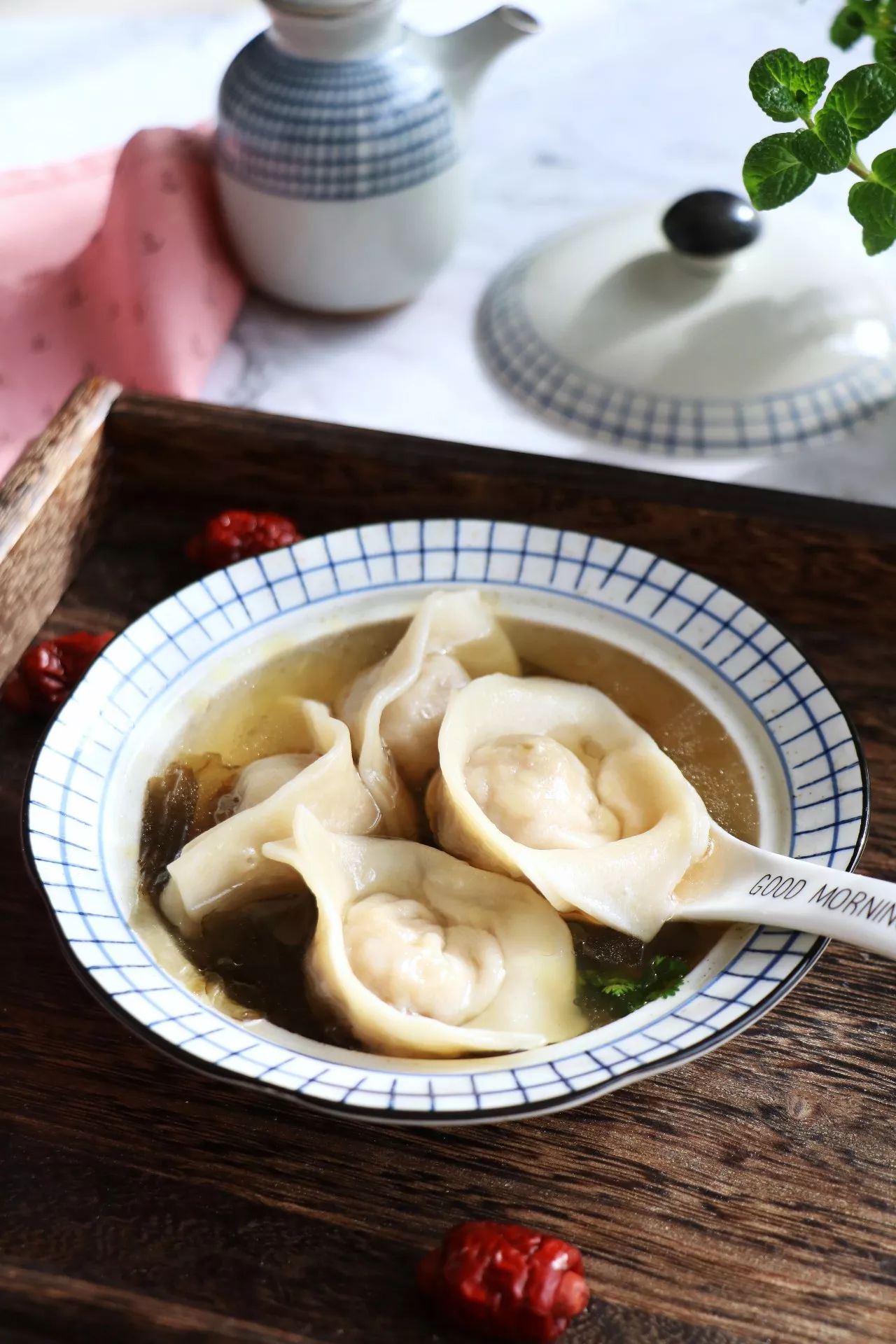 小馄饨馅料这样调才好吃,小馄饨馅儿怎么调最好吃